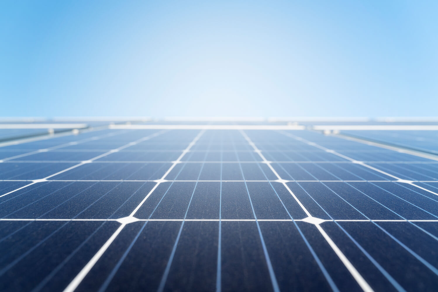 Over Easy Solar 在特羅姆瑟設立全球最大垂直式屋頂太陽能裝置刷新紀錄